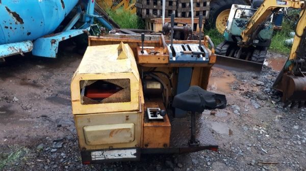 ขาย รถบรรทุกตะขาบ นั่งขับ CHIKUSUI  ยกดั๊มได้ ดั๊มเปอร์ เครื่องดีเซล เก่าญี่ปุ่น พร้อมใช้