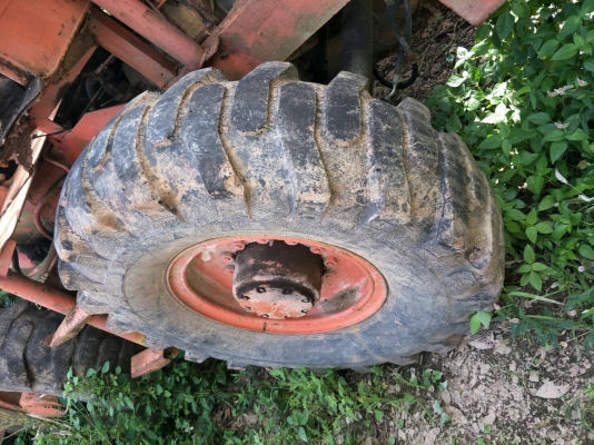 ขายรถล้อยางKOMATSU JH63 ต่อแขนแล้วราคา 160,000