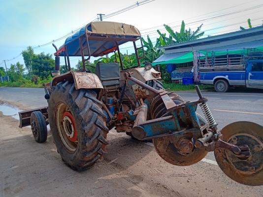 ขายฟอร์ด 6600 เสื้อลาย ขายฟอร์ด 6600 เสื้อลาย