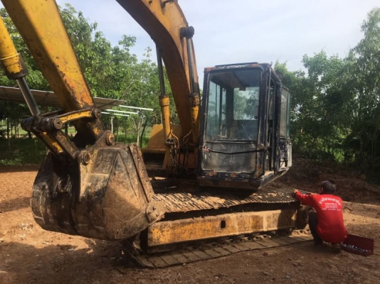 KOMATSU PC 120-3