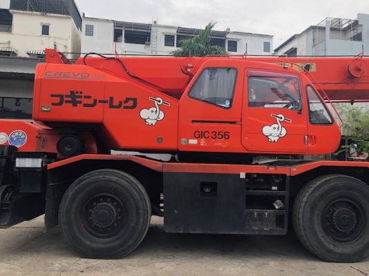 รถเครน 25 ตัน Tadano TR250-M7 ปี 2002 รถสวย นอกแท้100\%