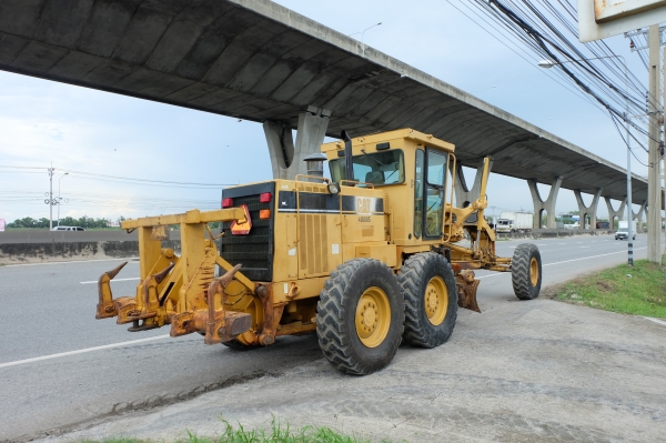 ขายรถเกรด CAT 12H ราคา 2,200,000 บาท รถเก่านอก นำเข้า ไม่เคยใช้ในไทย นัดดูรถได้ที่ถนนบางนา-ตราด สมุทรปราการ