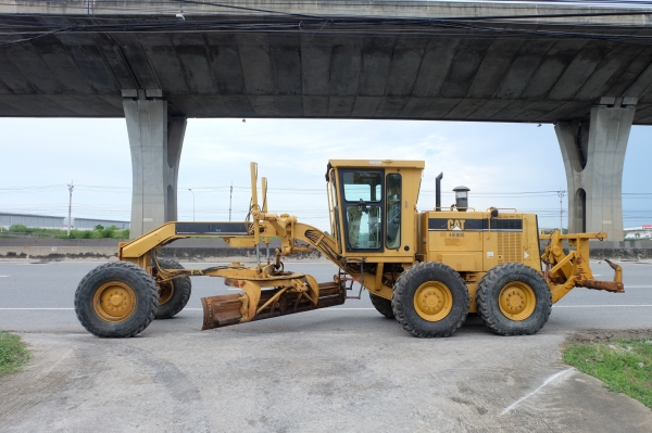 ขายรถเกรด CAT 12H ราคา 2,200,000 บาท รถเก่านอก นำเข้า ไม่เคยใช้ในไทย นัดดูรถได้ที่ถนนบางนา-ตราด สมุทรปราการ