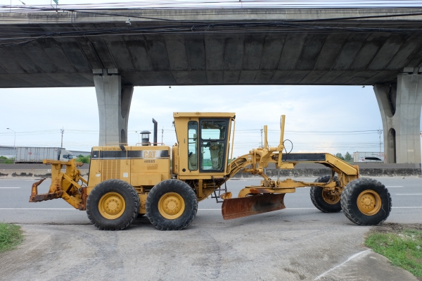 ขายรถเกรด CAT 12H ราคา 2,200,000 บาท รถเก่านอก นำเข้า ไม่เคยใช้ในไทย นัดดูรถได้ที่ถนนบางนา-ตราด สมุทรปราการ