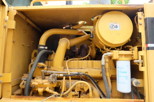 ขายรถเกรด CAT 12H ราคา 2,200,000 บาท รถเก่านอก นำเข้า ไม่เคยใช้ในไทย นัดดูรถได้ที่ถนนบางนา-ตราด สมุทรปราการ