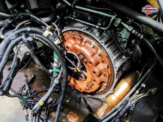 หัวเก๋ง  ISUZU FVM240 พร้อมเครื่องยนต์ 4HK1 210 PS สีขาว