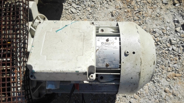 แวคคัมปั้มสูญญากาศ LEYBOLD FRANCE ขนาด 5.5 HP 380V ระบบน้ำมันงานยุโรป สภาพสวย