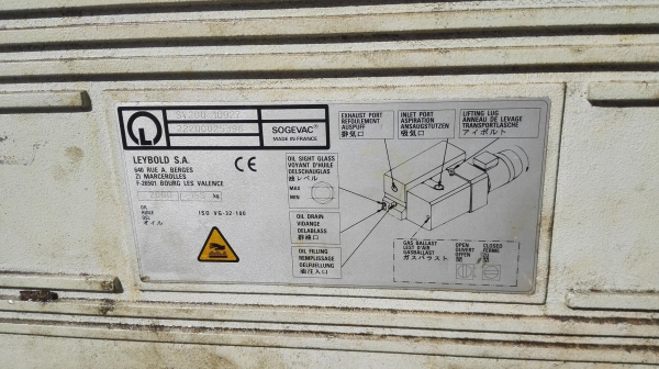 แวคคัมปั้มสูญญากาศ LEYBOLD FRANCE ขนาด 5.5 HP 380V ระบบน้ำมันงานยุโรป สภาพสวย แวคคัมปั้มสูญญากาศ LEYBOLD FRANCE ขนาด 5.5 HP 380V ระบบน้ำมันงานยุโรป สภาพสวย
