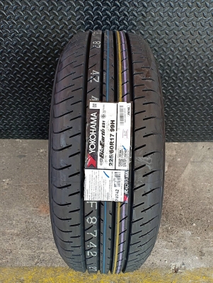 YOKOHAMA BLUEARTH E51 225/60R17 ยางญี่ปุ่น เส้นละ 4,500 บาท YOKOHAMA BLUEARTH E51 225/60R17 ยางญี่ปุ่น เส้นละ 4,500 บาท