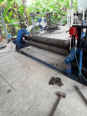 ขายเครื่องม้วน 3ลูกกลิ้ง ยาว 2533 มม ม้วนหนา 6,มิล ขาย 110,000 บาท สนใจติดต่อ 082-1273254