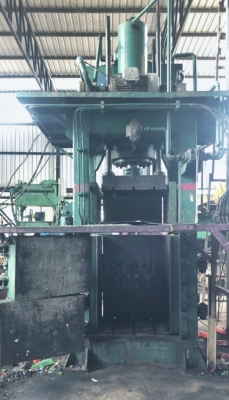 *** ขายด่วน เครื่องจักร ชนิดอัดก้อน **** (มีหลายเครื่อง)