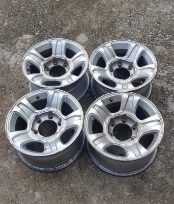 ขายล้อขอบ 15" กว้าง 7.5" ออฟลบ 5 ถูกๆ