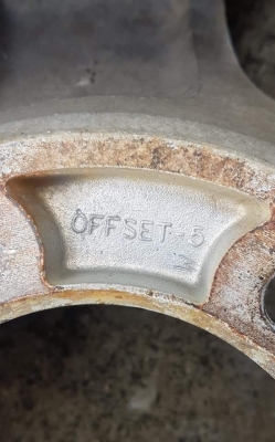 ขายล้อขอบ 15" กว้าง 7.5" ออฟลบ 5 ถูกๆ