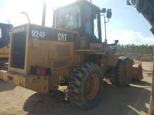ขายถูกสุด ๆ !!!! รถตักล้อยาง CAT 924F สภาพพร้อมใช้งาน มีเอกสารสิทธิ์ ขายถูกสุด ๆ !!!! รถตักล้อยาง CAT 924F สภาพพร้อมใช้งาน มีเอกสารสิทธิ์