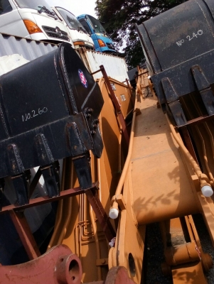 ขายชุดบูมยาว10ชุด ยาว16,18 ม. ใส่cat320,komatsu pc200,Hitachi EX200,