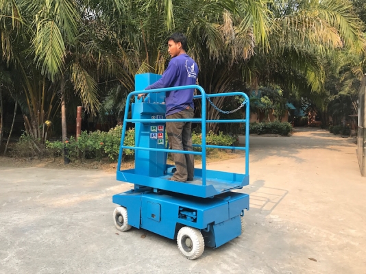 ขายรถกระเช้า AICHI ไฟฟ้า สูง4เมตร รับน้ำหนักได้200โล สวยเดิมจากญี่ปุ่นยังไม่เคยใช้ในไทย 48,000เท่านั้น