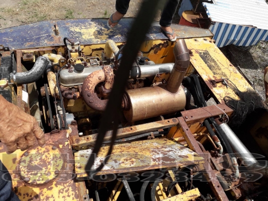 ขายด่วน Komatsu 200รุ่น3 เครื่องดี ช่วงล่างตามสภาพ สายไฮโดริครั่ว ขายตามสภาพเพียง 220000 บาท