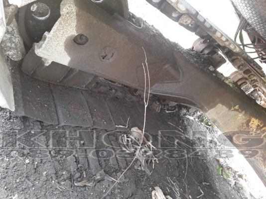 ขายด่วน Komatsu 200รุ่น3 เครื่องดี ช่วงล่างตามสภาพ สายไฮโดริครั่ว ขายตามสภาพเพียง 220000 บาท