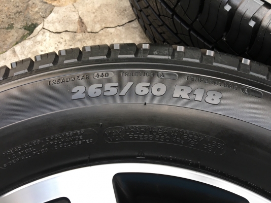 ล้อแม็กป้ายแดง Toyota New Fortuner ขอบ 18 พร้อมยางป้ายแดง 265-60-18 Michelin ปี 19 สวยกริ๊บๆ