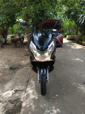 HONDA PCX 150 รุ่นปี2012 สีดำ-แดง (รถใช้งาน 3 ปี, เลขไมล์ 4,960 km) พร้อมเล่มทะเบียน