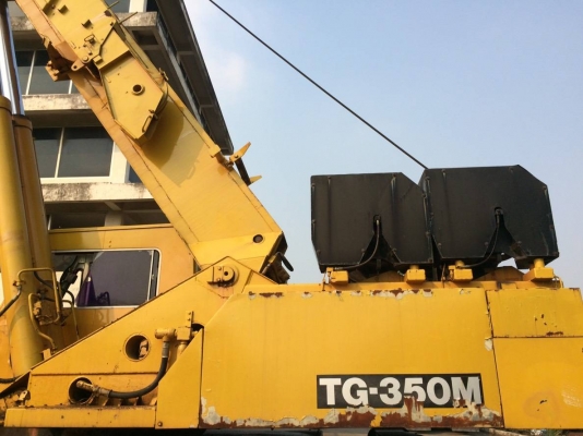 ขายเครนทาดาโน่12ล้อ 35 ตันเล่มทะเบียนราคา 3,000,000