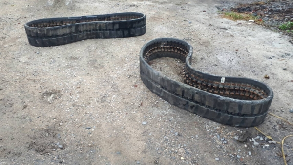 ขาย แทรคยาง สำหรับรถขุด แบคโฮ เบอร์ 300 X 52.5 X 82 ข้อ ราคาคู่ละ 32,000 บาท ขาย แทรคยาง สำหรับรถขุด แบคโฮ เบอร์ 300 X 52.5 X 82 ข้อ ราคาคู่ละ 32,000 บาท