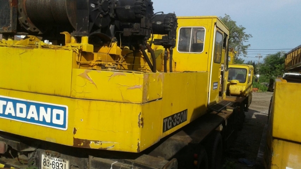 ขายเครนทาดาโน่12ล้อ 35 ตันเล่มทะเบียนราคา 3,000,000