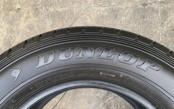 ยางใหม่ป้ายแดง 215-70-15 Dunlop ปี 19 สวยกริ๊บ