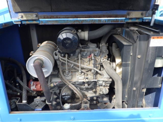 รถกระเช้า ตีนตะขาบ HF090