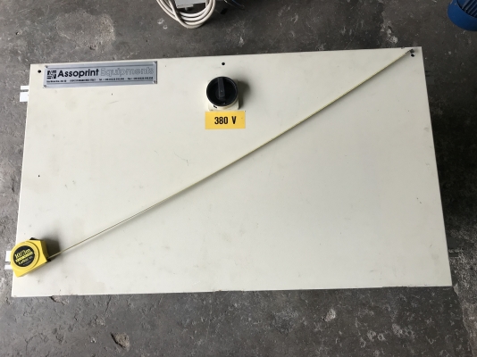 ขายตู้คอนโทรลไฟฟ้า made in Italy พร้อมอุปกรณ์ตามรูปครับ มี Inverter Omron , เบรกเกอร์ และแมคเนตริก Siemens สภาพสวยใหม่มาก พร้อมใช้งาน ราคา 4,200 บาท