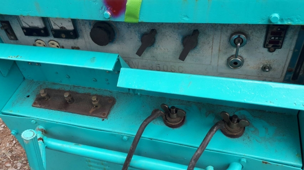 ขาย ตู้เชื่อมพร้อมปั่นไฟ AIRMAN PDW 350SC เครื่องดีเซล 4 สูบ ขนาด 15/2 KVA ไฟ 110 / 220V ใช้ไฟบ้านเราได้ เชื่อมไฟแรงมาก