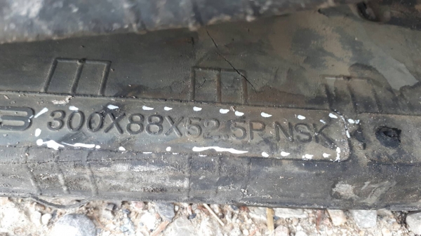 ขาย แทรคยาง สำหรับรถขุด แบคโฮ เบอร์ 250 X 52.5PNSK X 88 ข้อ สภาพสวย ราคาคู่ละ 32,000 บาท