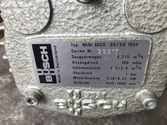 ขายปั๊มแวคคั่มสุญญากาศ Vacuum pump Busch 1/4HP. 220V ไฟบ้าน Made in Switzerland สภาพสวยมาก หายาก หมุนนิ่ม ดูดแรง พร้อมใช้งาน ราคา 3,800 บาท ขายปั๊มแวคคั่มสุญญากาศ Vacuum pump Busch 1/4HP. 220V ไฟบ้าน Made in Switzerland สภาพสวยมาก หายาก หมุนนิ่ม ดูดแรง พร้อมใช้งาน ราคา 3,800 บาท