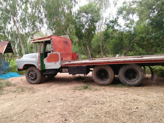 รถสิบล้อ ISUZU 6BG1 165 แรงม้า ปกติใช้บรรทุกรถเกี่ยวข้าว