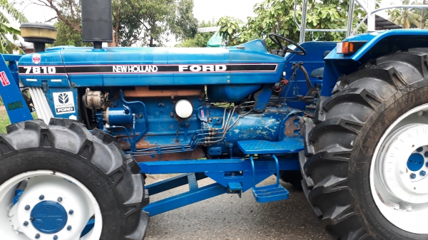 ขายฟอดร์ 7810 คาราโล่ 6สูบ เล่มทะเบียน พร้อมใช้