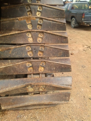 ขายโซ่ พร้อมแผ่น D-4-H  ตีนเป็ด บู้ชน้ำมัน