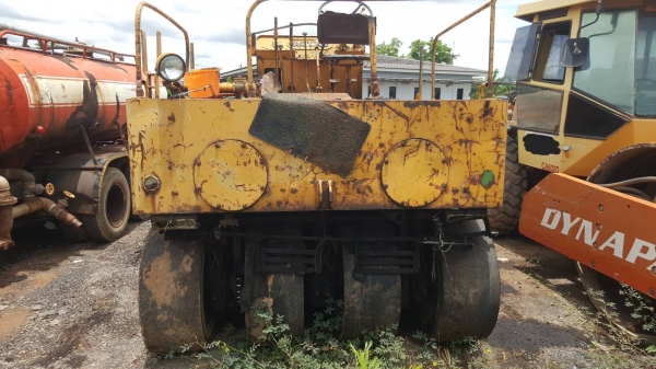 ขาย รถบด WATANABE 7 ล้อ มีเล่มทะเบียน รถพร้อมใช้งาน ราคาต่อรองได้ครับ ขาย รถบด WATANABE 7 ล้อ มีเล่มทะเบียน รถพร้อมใช้งาน ราคาต่อรองได้ครับ