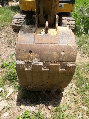 ขาย 980,000 KOMATSU pc 78-8 us 7,400 ชม. ไฟฟ้าครบ เครื่องดี ปั้มแรง เอวแน่น ช่วงล่างสวย รถพร้อมใช้งาน รถอยู่ จันทบุรี 090-772-3710 090-772-3708