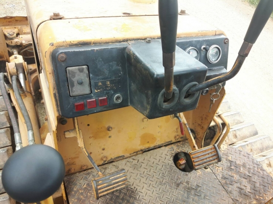 ขาย KOMATSU D20P-6 สภาพสวยราคา 190,000