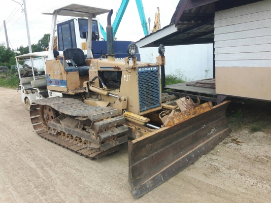 ขาย KOMATSU D20P-6 สภาพสวยราคา 190,000