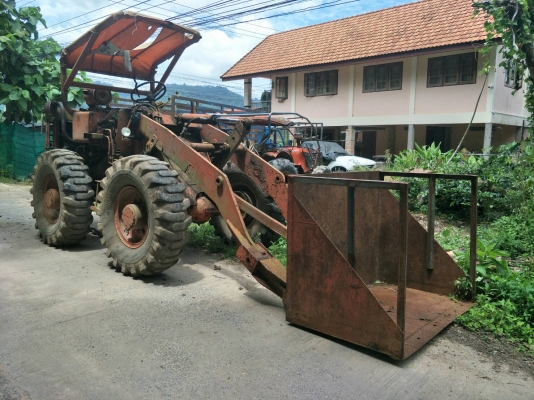 ปรับลดราคาเหลือ 180,000 ขายรถตักล้อยาง KOMATSU JH63 ราคา 220000 ปรับลดราคาเหลือ 180,000 ขายรถตักล้อยาง KOMATSU JH63 ราคา 220000