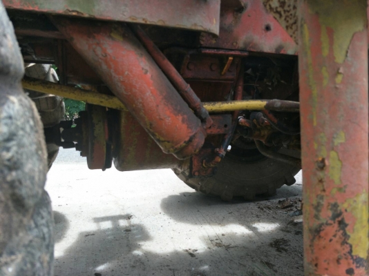 ปรับลดราคาเหลือ 180,000 ขายรถตักล้อยาง KOMATSU JH63 ราคา 220000