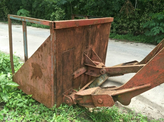 ปรับลดราคาเหลือ 180,000 ขายรถตักล้อยาง KOMATSU JH63 ราคา 220000 ปรับลดราคาเหลือ 180,000 ขายรถตักล้อยาง KOMATSU JH63 ราคา 220000