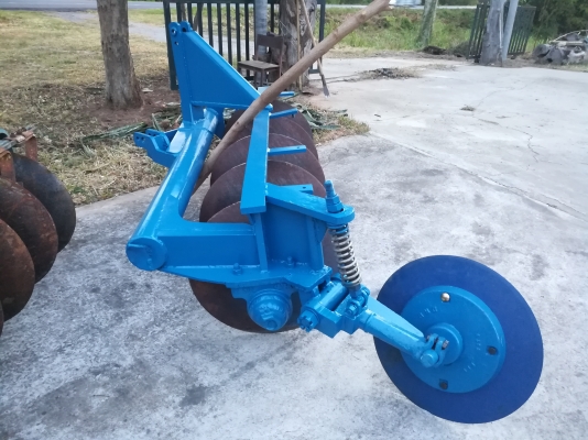 ขายผานห้ารถไถฟอร์ดสภาพสวย