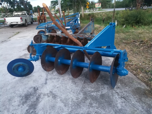 ขายผานห้ารถไถฟอร์ดสภาพสวย