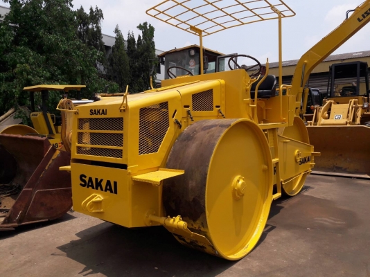 รถบด3ล้อเหล็ก Sakai R2 สวยเครื่องดี เอกสารเล่มทะเบียน