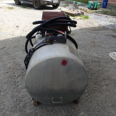 ถังน้ำมันพร้อมหัวจ่ายเก่าญี่ปุ่น 500 ลิตร ถังน้ำมันพร้อมหัวจ่ายเก่าญี่ปุ่น 500 ลิตร