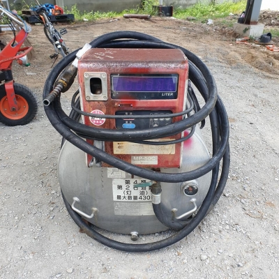 ถังน้ำมันพร้อมหัวจ่ายเก่าญี่ปุ่น 500 ลิตร