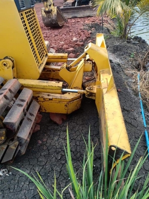 ขายจ้า..KOMATSU D20P-7E เก่านอกแท้  เดิมๆๆสภาพสวย ปั๊มแห้ง...ใช้งานมาน้อย  โทร 089-3818694 จ๊อย