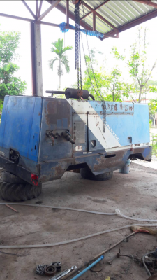 ขายเครื่องลม komutsu ec170 z 370cfm 7-8บาร์  0986599893
